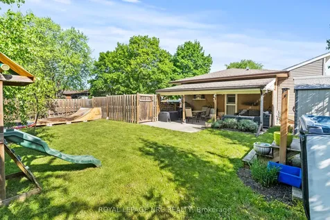10 Ancaster Boulevard St. Catharines ON L2M 6V9