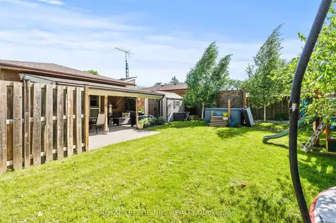 10 Ancaster Boulevard St. Catharines ON L2M 6V9