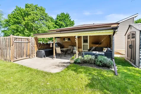 10 Ancaster Boulevard St. Catharines ON L2M 6V9