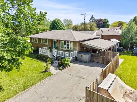 10 Ancaster Boulevard St. Catharines ON L2M 6V9