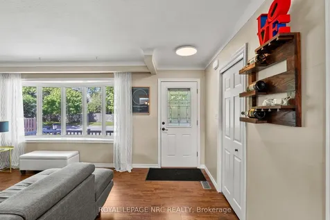 10 Ancaster Boulevard St. Catharines ON L2M 6V9