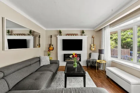 10 Ancaster Boulevard St. Catharines ON L2M 6V9
