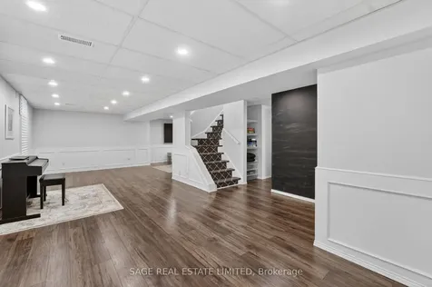 6 Acacia Street Hamilton ON L8J 1V6