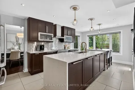 6 Acacia Street Hamilton ON L8J 1V6