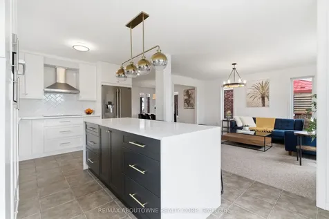 122 Severn Drive Guelph ON N1E 7K6