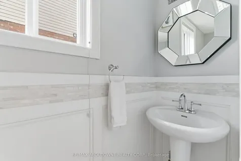 122 Severn Drive Guelph ON N1E 7K6