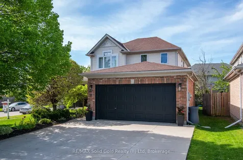 31 Adler Drive Cambridge ON N3C 4J9