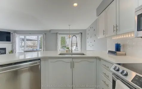 31 Adler Drive Cambridge ON N3C 4J9