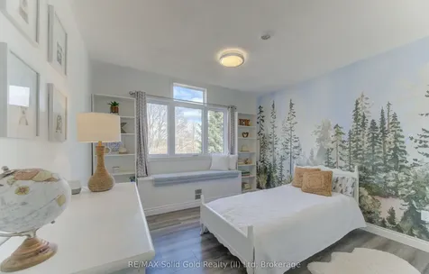 31 Adler Drive Cambridge ON N3C 4J9