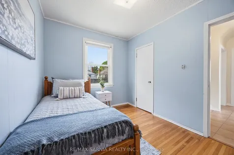 371 Mack Avenue Sarnia ON N7T 3P7