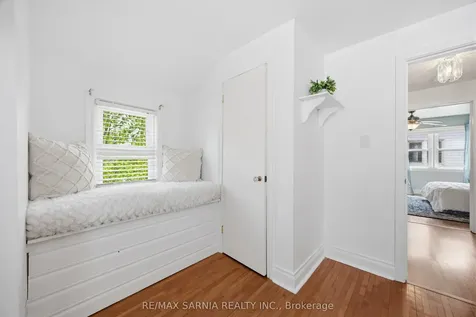 371 Mack Avenue Sarnia ON N7T 3P7