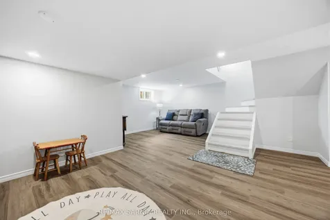 371 Mack Avenue Sarnia ON N7T 3P7