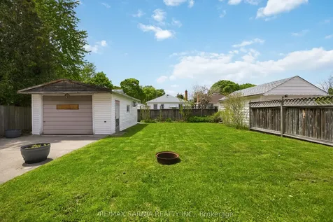 371 Mack Avenue Sarnia ON N7T 3P7