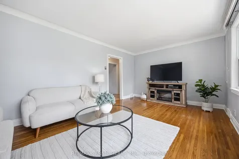 371 Mack Avenue Sarnia ON N7T 3P7