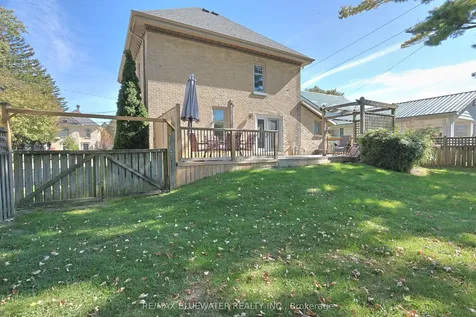 181 Parkhill Main Street North Middlesex ON N0M 2K0