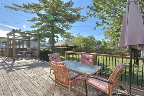 181 Parkhill Main Street North Middlesex ON N0M 2K0