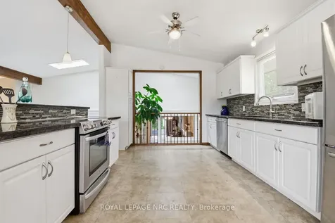 23 Chantler Road Welland ON L3C 4M6