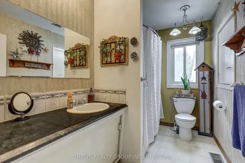 8582 Glendon Drive Strathroy-caradoc ON N0L 1W0