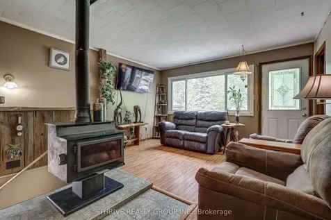 8582 Glendon Drive Strathroy-caradoc ON N0L 1W0