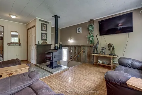 8582 Glendon Drive Strathroy-caradoc ON N0L 1W0