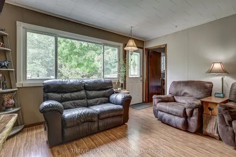 8582 Glendon Drive Strathroy-caradoc ON N0L 1W0