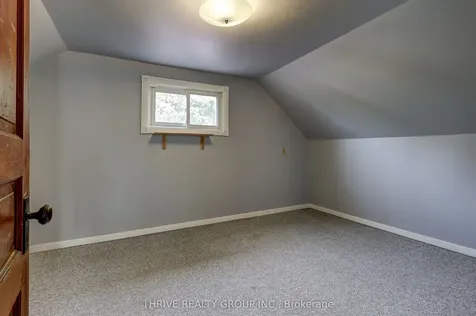8582 Glendon Drive Strathroy-caradoc ON N0L 1W0
