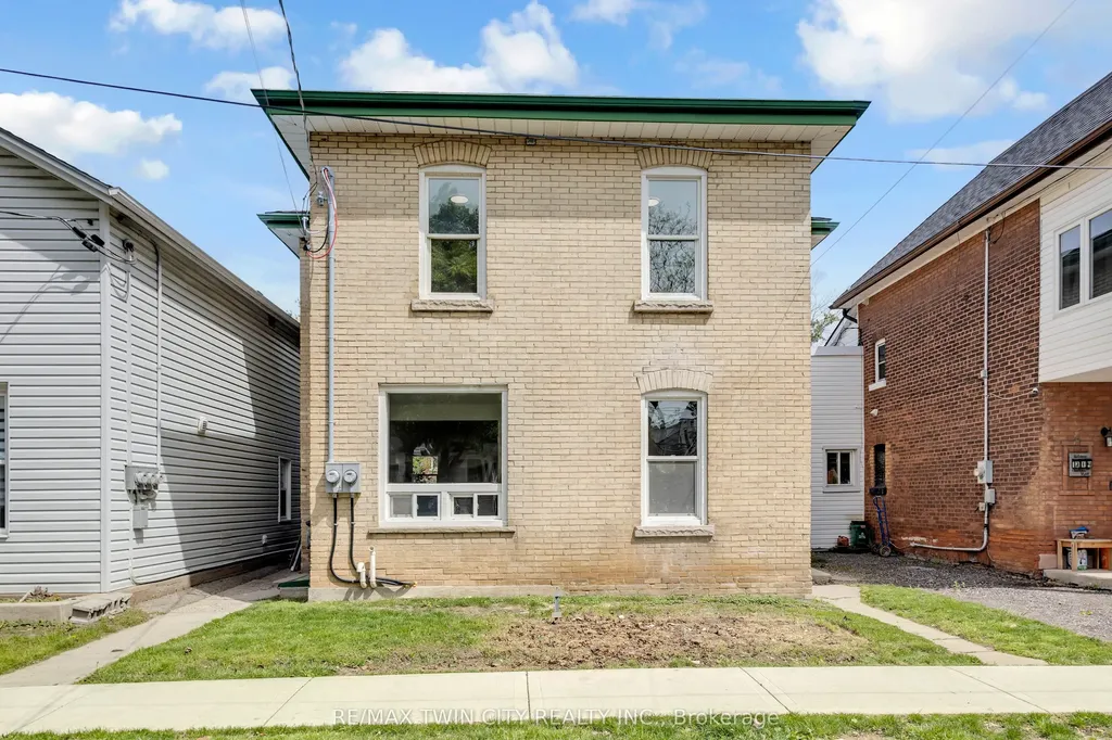 212 Chatham Street Brantford ON N3S 4G8