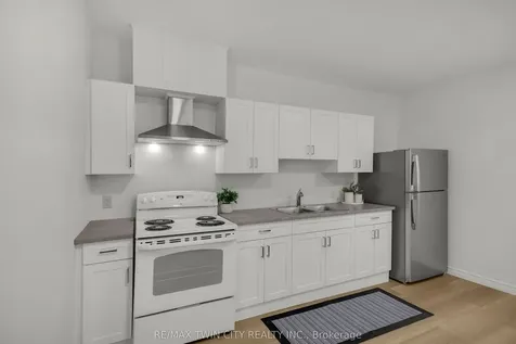 212 Chatham Street Brantford ON N3S 4G8