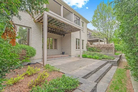 19 Simmonds Drive Guelph ON N1E 0H4