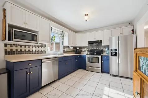 758 Victoria Terrace Centre Wellington ON N1M 3E7