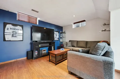 758 Victoria Terrace Centre Wellington ON N1M 3E7