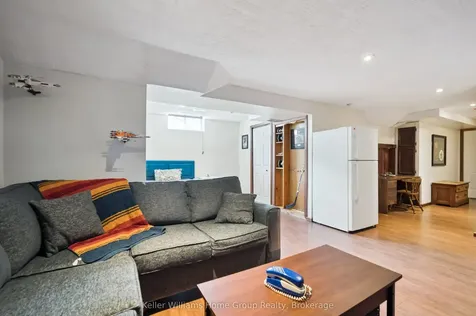 758 Victoria Terrace Centre Wellington ON N1M 3E7