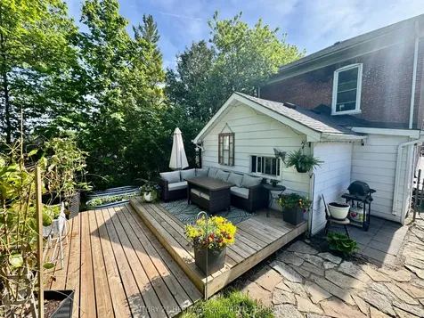 122 Green Street Deseronto ON K0K 1X0
