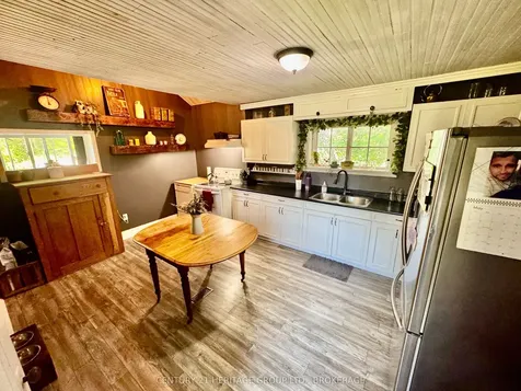 122 Green Street Deseronto ON K0K 1X0