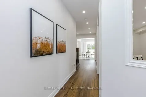 132 Mcknight Avenue Hamilton ON L0R 2H7
