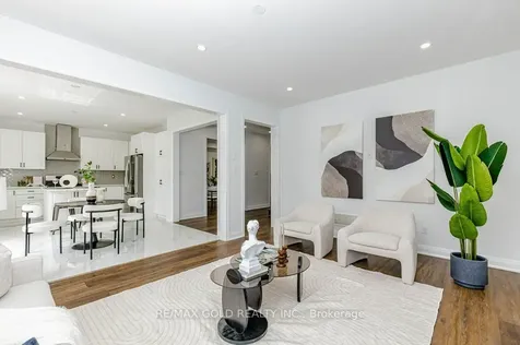 132 Mcknight Avenue Hamilton ON L0R 2H7