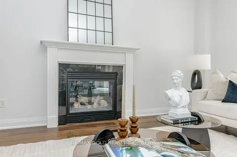 132 Mcknight Avenue Hamilton ON L0R 2H7