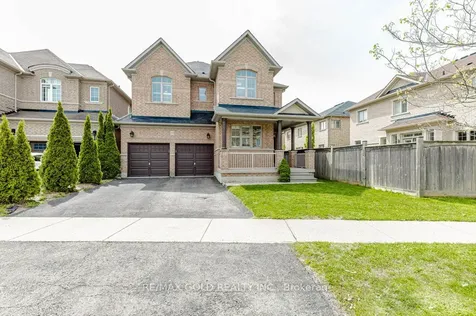 132 Mcknight Avenue Hamilton ON L0R 2H7