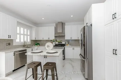 132 Mcknight Avenue Hamilton ON L0R 2H7