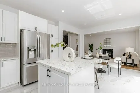 132 Mcknight Avenue Hamilton ON L0R 2H7