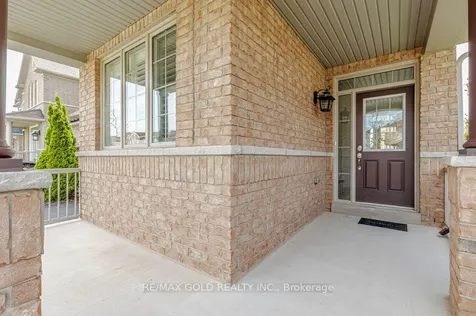 132 Mcknight Avenue Hamilton ON L0R 2H7