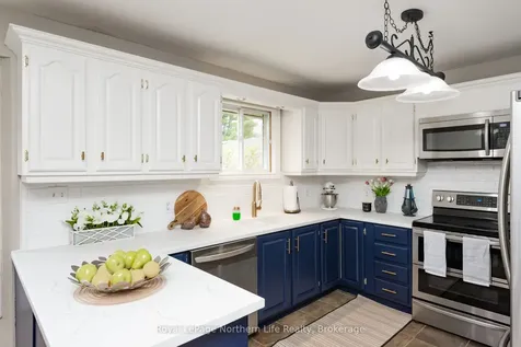 989 Annette Street N Greater Sudbury ON P3P 1R9