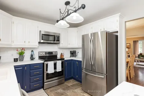 989 Annette Street N Greater Sudbury ON P3P 1R9
