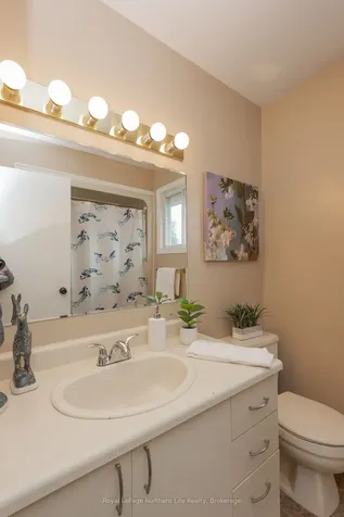 989 Annette Street N Greater Sudbury ON P3P 1R9