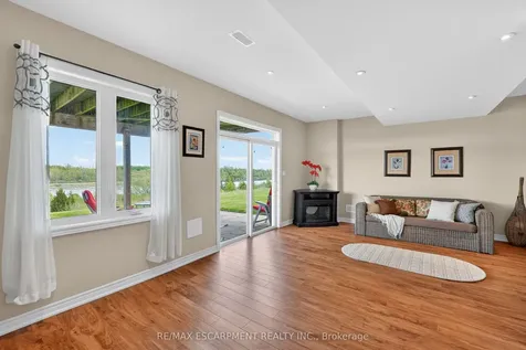 164 Galloway Trail Welland ON L3B 6G5