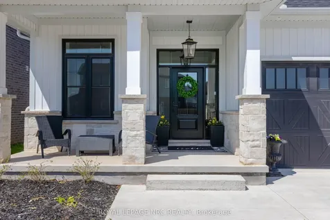 16 Swan Avenue Pelham ON L3B 5N5
