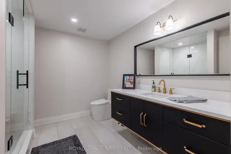 16 Swan Avenue Pelham ON L3B 5N5