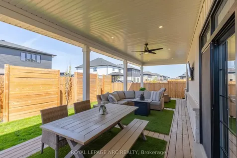 16 Swan Avenue Pelham ON L3B 5N5