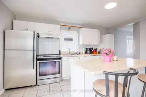 142 Clara Street Thorold ON L2V 1K3