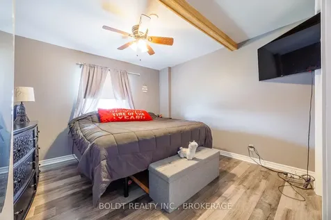 142 Clara Street Thorold ON L2V 1K3